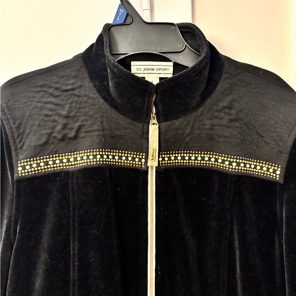 St. John Sport Black Jacket with Gold Details Vintage Size Small - Picture 3 of 12